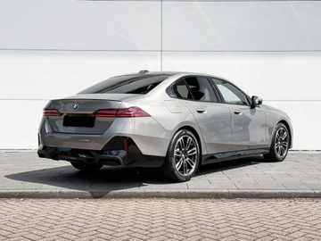 BMW Seria 5 G90-91 Touring 2.0 520d 197KM 2025 BMW Seria 5 520d xDrive Sport Sedan 2.0 (197KM) 2025, zdjęcie 3