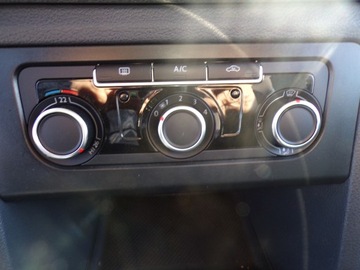 Volkswagen Amarok I Pick Up Double Cab 2.0 TDI 140KM 2013 VOLKSWAGEN AMORAK Z NIEMIEC GWARANCJA, zdjęcie 18