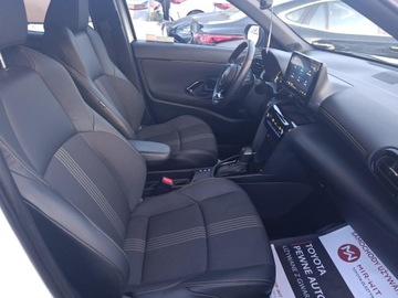 Toyota Yaris IV Hatchback 1.5 Hybrid Dynamic Force 116KM 2022 Toyota Yaris Cross Hybrid 1.5 Adventure Toyota Yar, zdjęcie 17