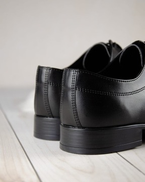 Buty komunijne chłopięce czarne KBC-010-CZ - 32