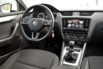 Skoda Octavia III Kombi Facelifting 2.0 TDI 150KM 2020 Škoda Octavia Skoda Octavia Bezwypadkowy / Salon, zdjęcie 16