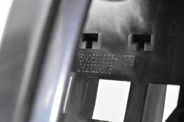 KLIKA VNĚJŠÍ PRAVÝ ZADNÍ VOLKSWAGEN TAIGO T-CROSS POLO VI 2G LB7Q