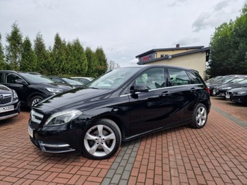 Mercedes Klasa B W246 Sports Tourer 200 BlueEFFICIENCY 156KM 2012 Mercedes B 200 1.6Benzyna Navi Kamera Grzane Fotel, zdjęcie 3