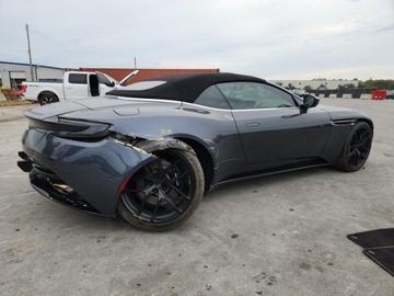 Aston Martin DB11 Coupe 4.0 V8 503KM 2019 Aston Martin DB11 4.0L 2019 4.0 Benzyna 503KM, zdjęcie 3