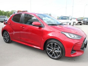 Toyota Yaris IV Hatchback Facelifting 1.5 Hybrid Dynamic Force 116KM 2026 Od ręki - Style 1.5 Hybrid 116KM | Podgrzewane fotele!, zdjęcie 3