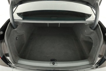 Audi A4 B9 Limousine 2.0 TDI 190KM 2018 Audi A4 2.0 TDI, 187 KM, Navi, Xenon, Bi-Xenon, zdjęcie 17