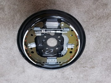 БАРАБАННЫЕ ТОРМОЗНЫЕ КОЛОДКИ SKODA RAPID FABIA III