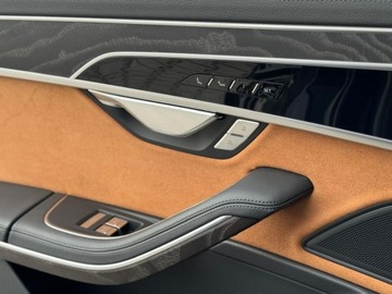 Audi A8 D5 Sedan Plug-In Facelifting 3.0 60 TFSIe 462KM 2023 Audi A8 Kamery 360,Wentylacja,Masaze,Head up 3.0 Hybryda Plug-in 462KM, zdjęcie 30