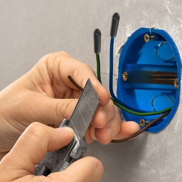 КОНЦЕВЫЕ ЗАГЛУШКИ ВИНТЫ ЗАЩИТЫ РЕЗИНОВАЯ КРЫШКА