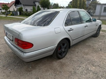 Mercedes Klasa E W210 Sedan 2.0 Kompressor 186KM 1999 Mercedes E 200 gaz LPG, zarejestrowany!, zdjęcie 2
