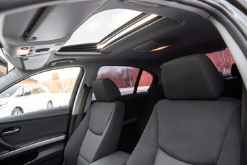 BMW Seria 3 E90-91-92-93 Limuzyna E90 318d 143KM 2007 BMW 320 M47 Rozrząd z przodu ! Szyberdach !, zdjęcie 5