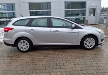 Ford Focus III Kombi Facelifting 1.5 TDCi 120KM 2018 Ford Focus SW 1,5 TDCi 120km, Salon Polska, FV 23 1.5 Diesel 120KM, zdjęcie 6