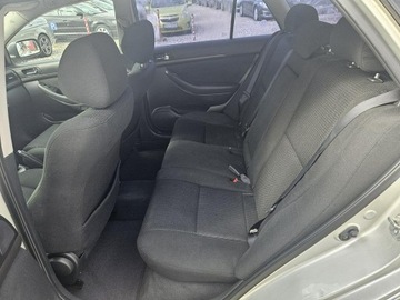Toyota Avensis II Kombi 1.8 VVT-i 129KM 2004 Toyota Avensis kombi, zdjęcie 6
