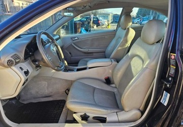 Mercedes Klasa C W203 Coupe W203 1.8 (C 200 Kompressor) 163KM 2002 Mercedes-Benz Klasa C Mercedes-Benz Klasa C 1.8 Benzyna 163KM, zdjęcie 4