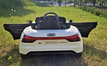Детский автомобиль на аккумуляторе Электромобиль AUDI E-TRON GT RS 4X4.