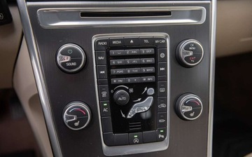 Volvo XC60 I SUV Facelifting 2.0 D4 DRIVE-E 181KM 2014 Volvo XC 60 2.0D4 181KM Lift Virtual Navi Skora ALu Pdc Full Chrom Gwaranc, zdjęcie 21