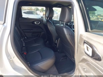 Jeep Compass II 2024 Jeep Compass Latitude 2024 2.0l 2.0 Benzyna 200KM, zdjęcie 12
