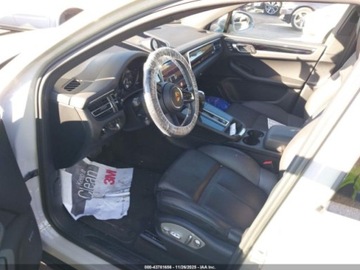 Porsche Macan 2022 Porsche Macan 2022 2.0L 2.0 Benzyna 261KM, zdjęcie 9