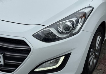Hyundai i30 II Wagon Facelifting 1.6 GDI 135KM 2016 Hyundai i30 1,6 GDI 135KM Climatronic Kamera Led Navi Bezwypadkowy SERWIS, zdjęcie 9