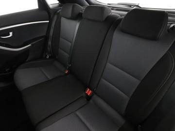 Hyundai i30 II Hatchback 5d 1.4 MPI 100KM 2015 Hyundai i30 navi klima auto grzane fotele czujniki, zdjęcie 16
