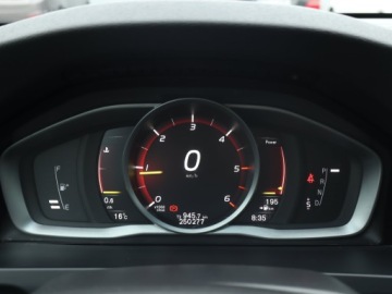Volvo V60 I Kombi Facelifting 2.0 D3 DRIVE-E 150KM 2018 Volvo V60 D3 2.0, Automat, Navi, Klima, zdjęcie 10