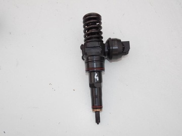 WTRYSKIWACZ POMPOWTRYSK 038130073AL PASSAT B5 1.9