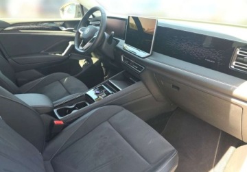 Volkswagen Tiguan III 2025 Volkswagen Tiguan 1.5eTSI PHEV Elegance, Pakiet Zimowy, Digital Cockpit Pr, zdjęcie 13