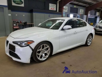 Alfa Romeo Giulia II 2018 Alfa Romeo Giulia 2018 ALFA ROMEO GIULIA TI 2.0 Benzyna 280KM