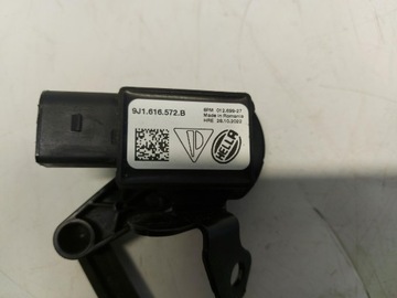 PORSCHE TAYCAN 4S 9J1 2022 SENZOR ZAVĚŠENÍ UROVNÁVÁNÍ SVĚTLO 9J1616572B
