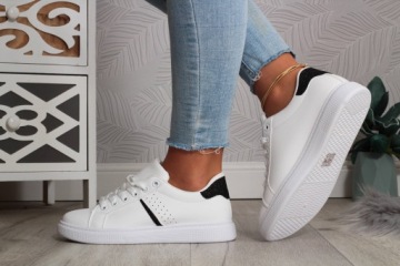 Женская обувь кроссовки