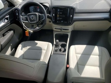 Volvo XC40 2021 Volvo XC 40 T5 MOMENTUM 2.0 Benzyna 248KM, zdjęcie 7