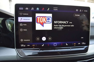 Volkswagen Golf VIII Variant 1.5 eTSI 150KM 2024 Volkswagen Golf SalonPL 1.5eTSI 150KM Variant DSG Pakiety ACC ALU17 Gwaran, zdjęcie 17