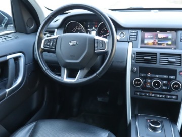 Land Rover Discovery Sport SUV 2.0 Si4 240KM 2018 Land Rover Discovery Sport Si4, Salon Polska, zdjęcie 6