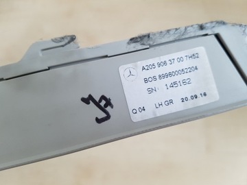MERCEDES C TŘÍDA W205 MECHANIZMUS ROLETA LEVÝ A2059063700