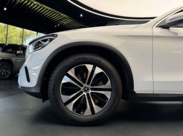 Mercedes GLC C253 SUV Facelifting 2.0 200d 163KM 2022 Mercedes-Benz GLC 4 Matic Kamera cofania CarPlayAndroid Auto Nawigacja, zdjęcie 12