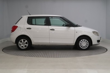 Skoda Fabia II Hatchback 1.4 TDI 70KM 2009 Skoda Fabia 1.4 TDI, Salon Polska, Klima, zdjęcie 5