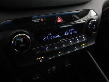 Hyundai Tucson III SUV 1.7 CRDI 115KM 2016 Hyundai Tucson navi PDC-kamera grzane fotele, zdjęcie 25