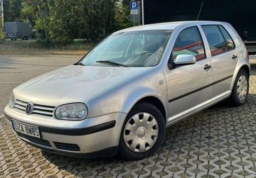 Volkswagen Golf IV Hatchback 1.6 i 16V FSI 110KM 2002