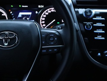Toyota Camry IX Sedan 2.5 Hybrid Dynamic Force 218KM 2019 Toyota Camry 2.5 Hybrid, Salon Polska, zdjęcie 19