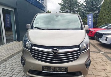 Opel Vivaro B Kombi Extra Long H1 2,9t 1.6 BiTurbo 140KM 2015 Opel Vivaro Opel Vivaro long,9-osobowy 1.6 Diesel 140KM, zdjęcie 2