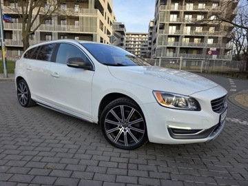 Volvo V60 I Kombi Facelifting 2.0 T6 DRIVE-E  306KM 2015 VOLVO V60 POLESTAR T6 AWD, 3.0l benzyna 330KM * Bezwypadkowy