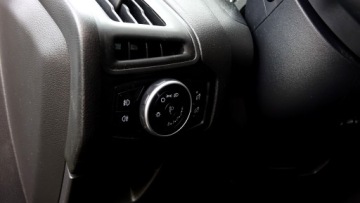 Ford Focus III Kombi Facelifting 2.0 TDCi 150KM 2016 .. Nawigacja .. Grzana Kierownica , Fotele i SZYBY .. Czujniki parkowania ., zdjęcie 20
