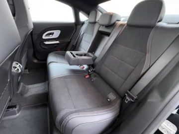 Mercedes CLA C118/X118 2025 MERCEDES-BENZ CLA 200 AMG Line Sedan 1.5 (163KM) 2025, zdjęcie 13