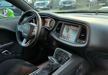 Dodge Challenger III 2015 Dodge Challenger Dodge Challenger 6.4 SRT Scat Pack SHAKER alpine alcantar, zdjęcie 29