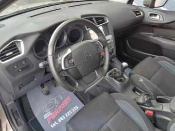 Citroen C4 II Hatchback 5d Facelifting 1.6 HDi 92KM 2015 Citroen C4 Lift LED Sensor Elektryka Tempomat PDC Alu 1.6 Diesel 92KM, zdjęcie 8