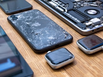 Замена устройства iPhone 14 Pro в авторизованном сервисном центре Apple