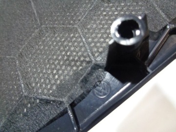 KRYT REPRODUKTORU PRAVÝ PŘEDNÍ VW PHAETON 02-10 3D0867150