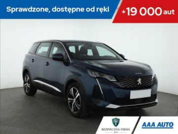Peugeot 5008 II Crossover Facelifting 1.2 PureTech 130KM 2021 Peugeot 5008 PureTech 130, Automat, 7 miejsc