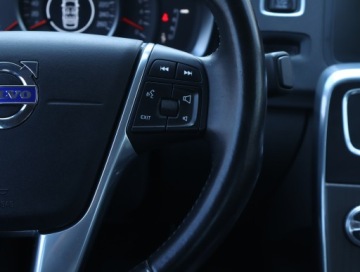 Volvo S60 II Sedan Facelifting 1.5 T3 DRIVE-E 152KM 2015 Volvo S60 T3, Automat, Skóra, Klima, Klimatronic, zdjęcie 21