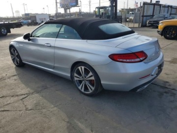 Mercedes Klasa C W205 2017 Mercedes-Benz Klasa C 300 2017 2.0 Benzyna 241KM, zdjęcie 1